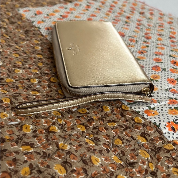Kate Spade Metallic Gold Wallet/Clutch - Picture 3 of 15